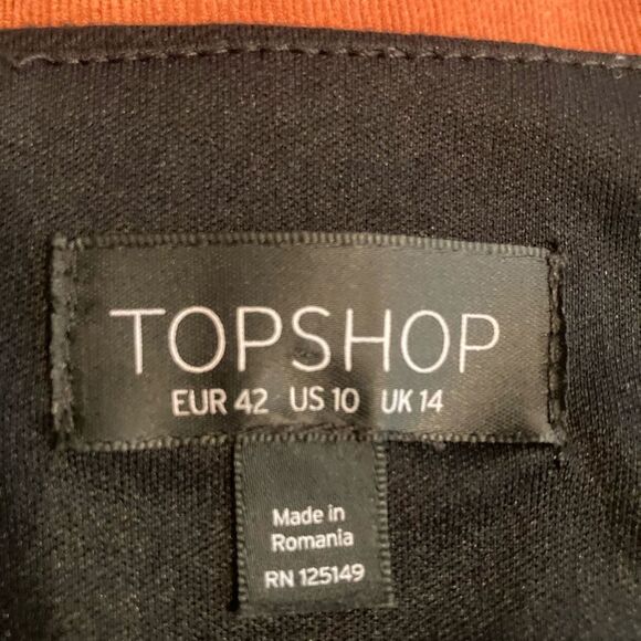Topshop black mini scalloped bottom - Picture 2 of 5